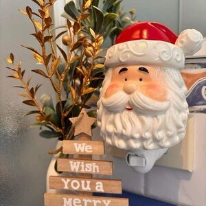 Scentsy ST. NICK Mini Warmer Exclusive 2024 Whiff Box Wall Plug-In Santa Claus🎄
